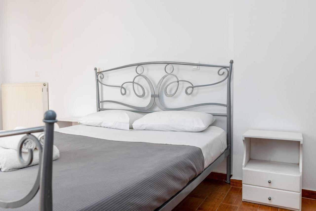 Depis Economy Apartments Naxos City Екстер'єр фото