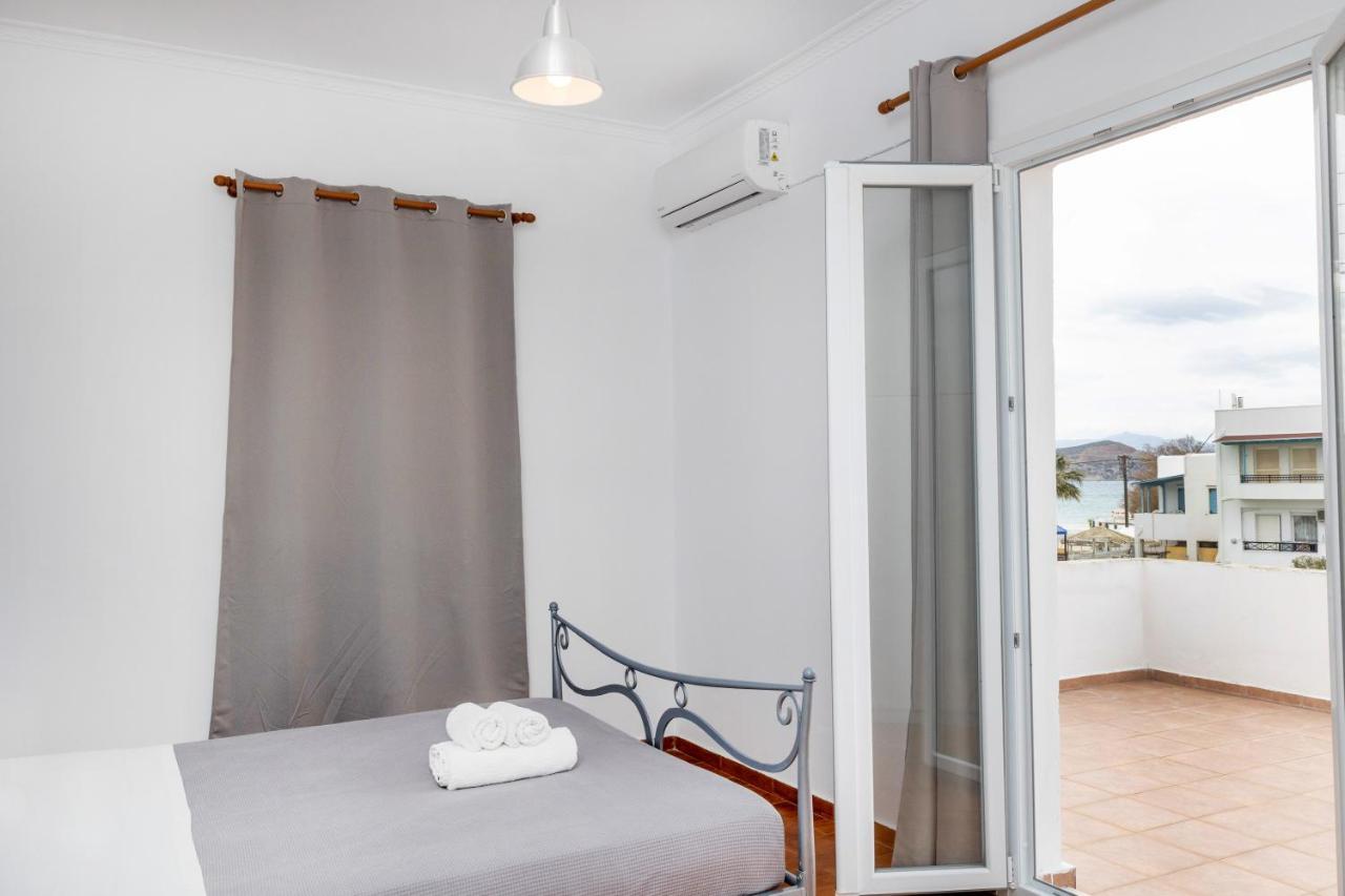 Depis Economy Apartments Naxos City Екстер'єр фото