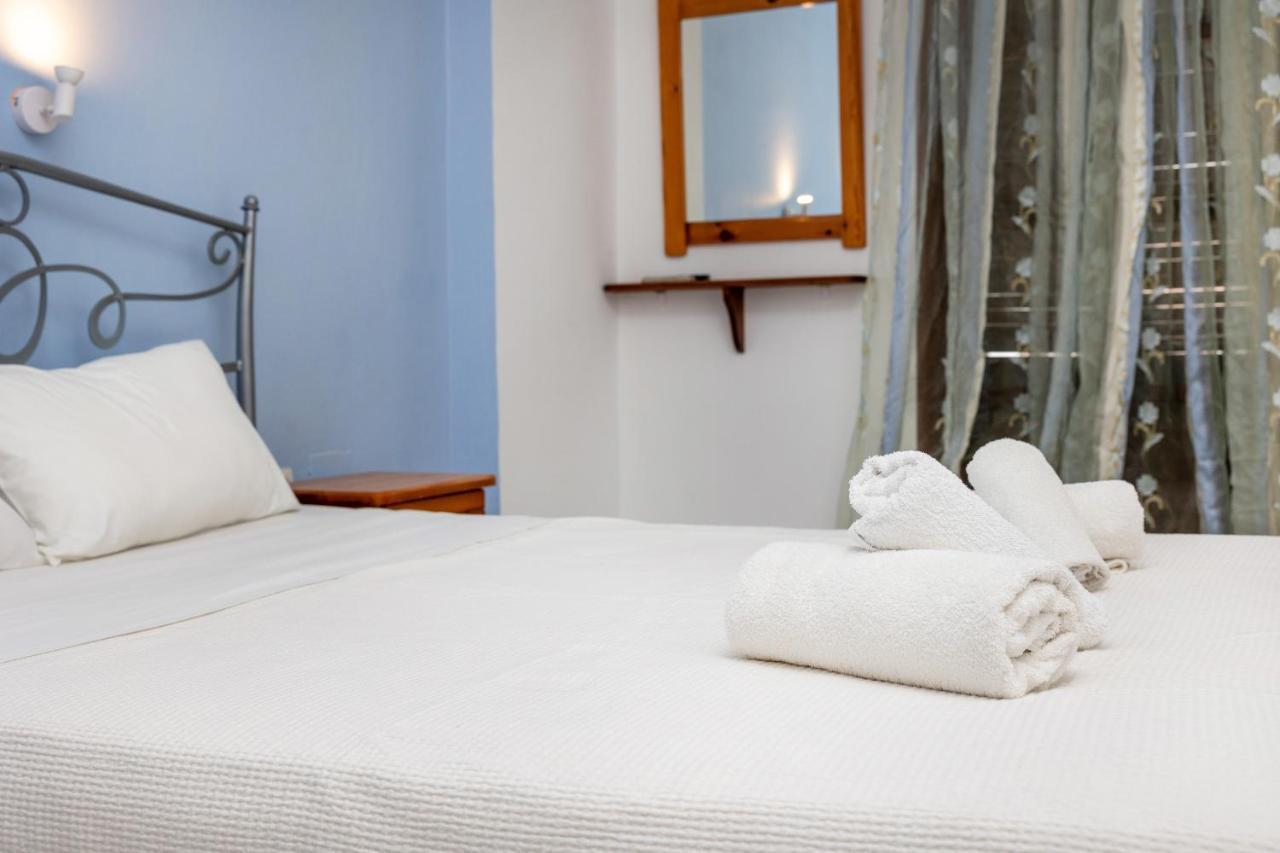 Depis Economy Apartments Naxos City Екстер'єр фото