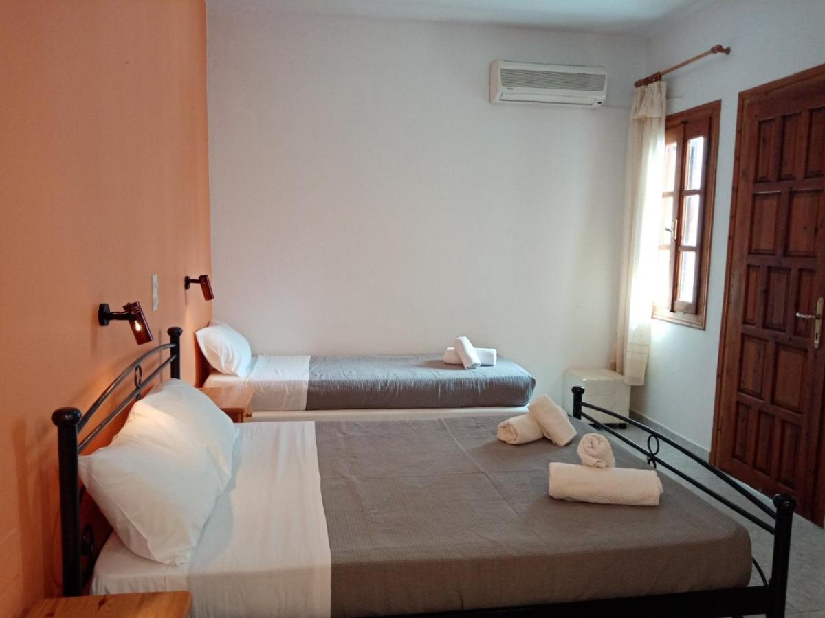 Depis Economy Apartments Naxos City Екстер'єр фото